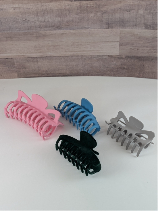 Unbranded Accessories - Assorted Hair Claw Clips